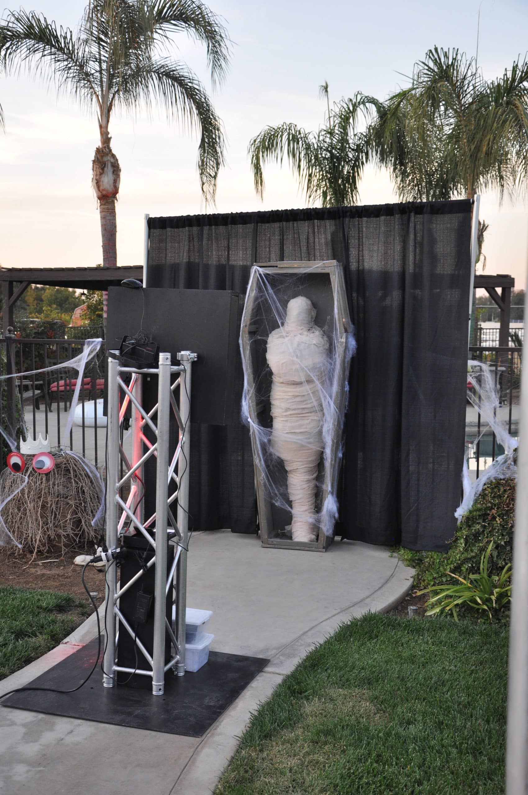 6′ Mummy & Coffin Prop | Rental 6′ Mummy & Coffin Prop | Rental