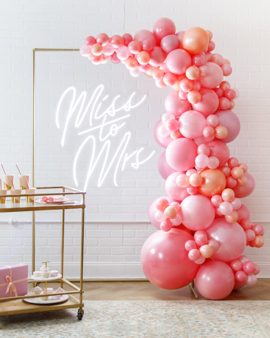 Rosé Bubbles – 4×6 Frame with Garland Install Piece and Neon Sign | Purchase