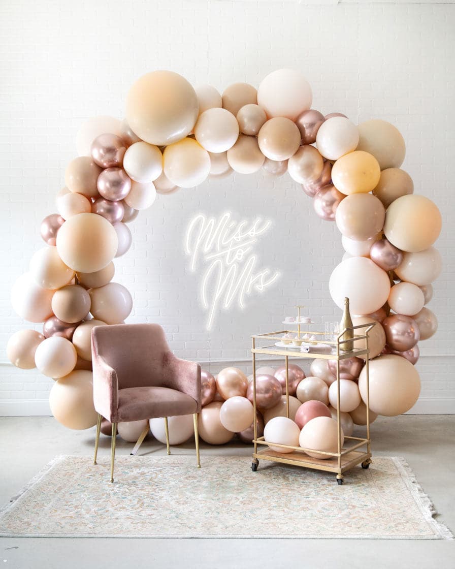 Berry Blush – Circle Frame with Miss to Mrs Neon Sign | Purchase